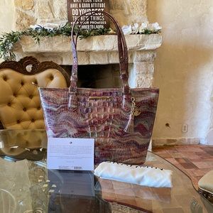 NwT Brahmin Aura Melbourne medium Asher shoulder